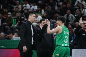 【观察】杨鸣归来收获开门红 辽篮只等郭艾伦回归